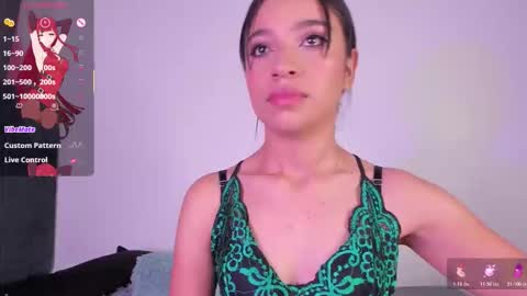 Snapshot of alissarose_ chatting on 18, 10, 2025 Mara Isabel online show from 18, 10, 2025