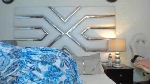 Snapshot of alissbluumm chatting on 16, 6, 2026 alissbluumm online show from 16, 6, 2026