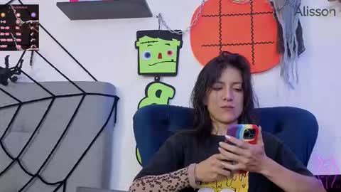 Snapshot of alisson0002 chatting on 18, 10, 2025 alisson0002 online show from 18, 10, 2025
