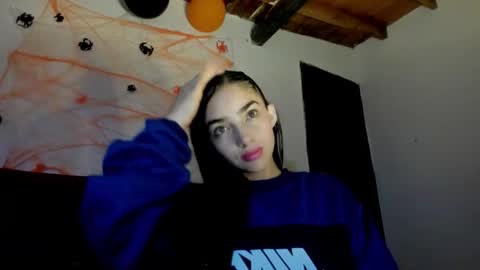 Snapshot of alisson369_ chatting on 21, 10, 2025 Alisson369 online show from 21, 10, 2025