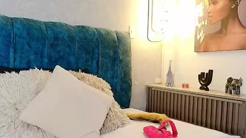 alisson_fox69 online show from 4, 11, 2025