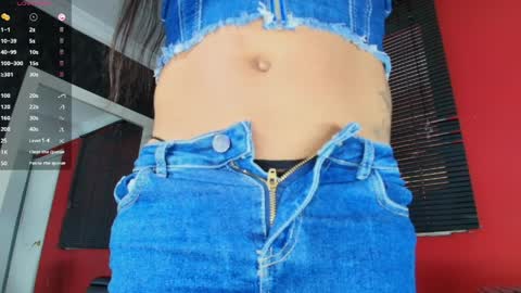 Snapshot of alisson_steelersexy chatting on 11, 4, 2026 Alison Steeler online show from 11, 4, 2026