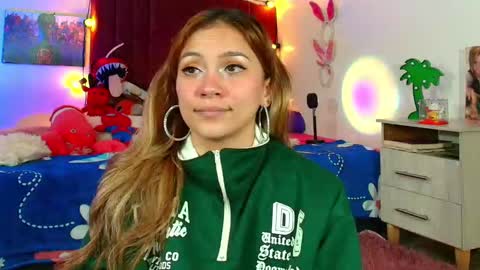 Alisson IG alisson zafiro27 online show from 10, 9, 2025