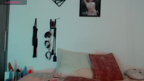 Alisson Beckett online show from 25, 2, 2025