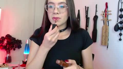 Snapshot of alissonbeckett chatting on 11, 4, 2026 Alisson Beckett online show from 11, 4, 2026