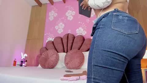 alissonpeach01 online show from 16, 10, 2025