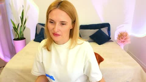 Snapshot of alisssarose chatting on 28, 3, 2026 alisssarose online show from 28, 3, 2026