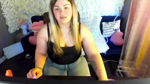 Snapshot of alissyagrayy chatting on 4, 5, 2026 alissyagrayy online show from 4, 5, 2026