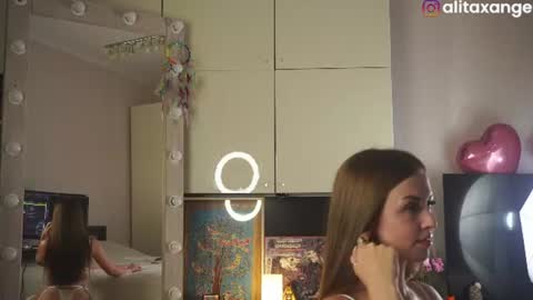 Snapshot of alitaangel_ chatting on 20, 7, 2026 A L I T A online show from 20, 7, 2026