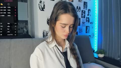 Alivia online show from 12, 11, 2025