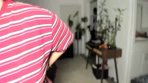 alix_valentine online show from 11, 11, 2025