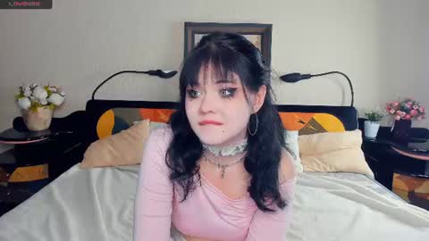 Snapshot of alixypunter chatting on 17, 6, 2026 Emily online show from 17, 6, 2026