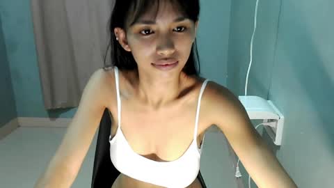 Snapshot of aliyajane chatting on 5, 4, 2026 Jane online show from 5, 4, 2026