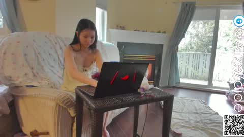 Alize Zaide online show from 27, 2, 2025