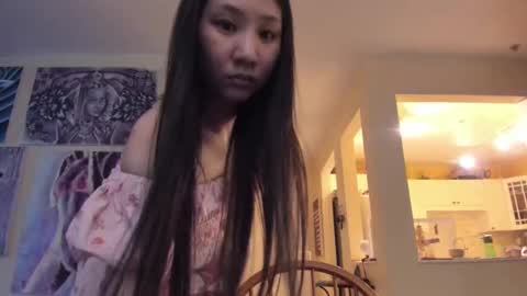 Alize Zaide online show from 9, 9, 2025