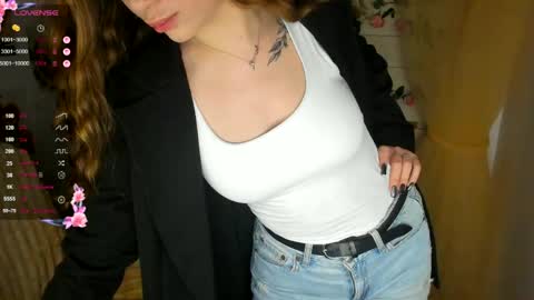 Snapshot of allana_dream chatting on 13, 5, 2026 Allana online show from 13, 5, 2026