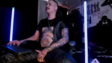 Snapshot of allanhurtss chatting on 8, 12, 2024 online show from 8, 12, 2024