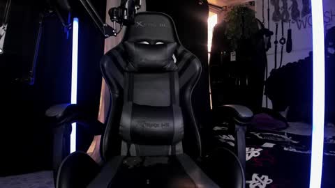 Snapshot of allanhurtss chatting on 15, 12, 2024 online show from 15, 12, 2024