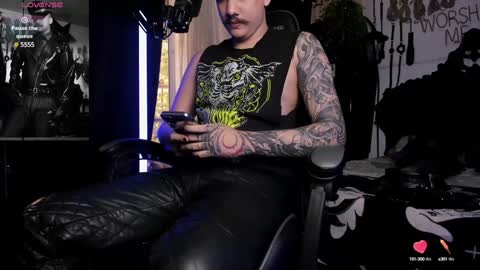 Snapshot of allanhurtss chatting on 17, 12, 2024 online show from 17, 12, 2024