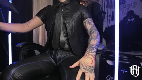 Snapshot of allanhurtss chatting on 31, 12, 2024 online show from 31, 12, 2024