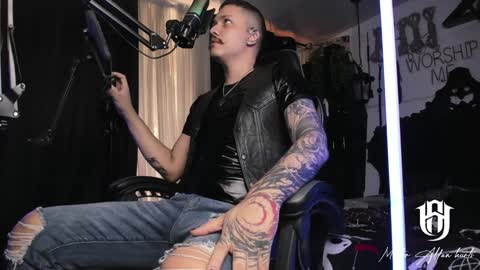 Snapshot of allanhurtss chatting on 13, 1, 2025 online show from 13, 1, 2025