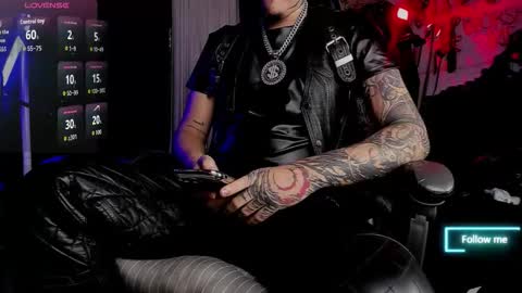 Snapshot of allanhurtss chatting on 6, 11, 2025 online show from 6, 11, 2025