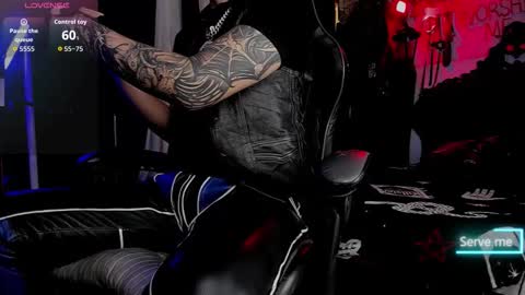 Snapshot of allanhurtss chatting on 22, 11, 2025 online show from 22, 11, 2025