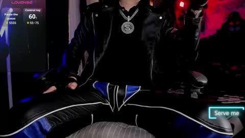 Snapshot of allanhurtss chatting on 25, 11, 2025 online show from 25, 11, 2025