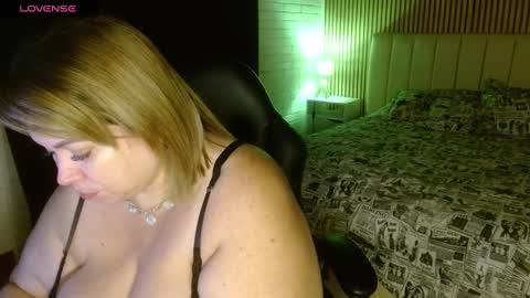 Snapshot of allegra_ferragamo chatting on 18, 2, 2025 Ale online show from 18, 2, 2025
