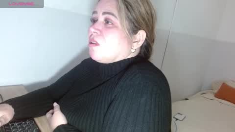 Snapshot of allegra_ferragamo chatting on 18, 9, 2025 Ale online show from 18, 9, 2025