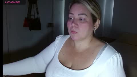 Snapshot of allegra_ferragamo chatting on 9, 10, 2025 Ale online show from 9, 10, 2025