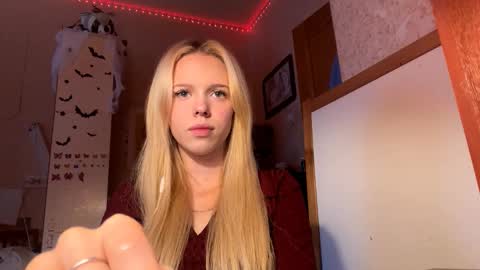 Lina online show from 3, 11, 2025