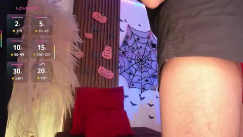 Snapshot of allen_starck chatting on 18, 10, 2025 Allen online show from 18, 10, 2025