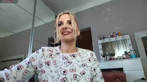 Snapshot of allesya23 chatting on 30, 3, 2026 onlyfansallesya23 online show from 30, 3, 2026