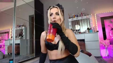 Snapshot of allesya23 chatting on 16, 4, 2026 onlyfansallesya23 online show from 16, 4, 2026