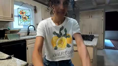 Snapshot of allgood4u chatting on 9, 3, 2025 wishlist on bio online show from 9, 3, 2025