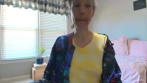 wishlist on bio online show from 13, 3, 2026