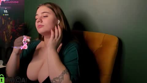 alli_aster online show from 9, 3, 2025