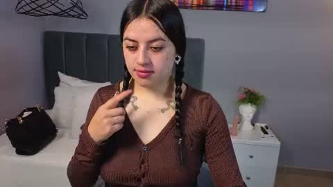 Snapshot of alli_cooper chatting on 26, 6, 2026 Ali online show from 26, 6, 2026