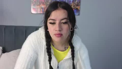 Snapshot of alli_cooper chatting on 7, 7, 2026 Ali online show from 7, 7, 2026