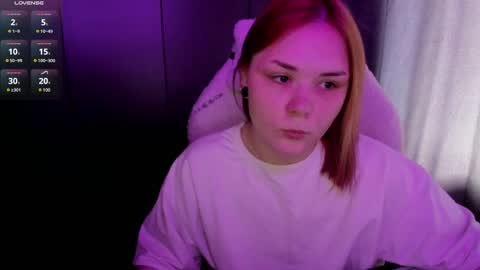 Snapshot of alli_zi chatting on 25, 5, 2026 Blair online show from 25, 5, 2026