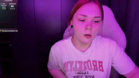 Snapshot of alli_zi chatting on 31, 5, 2026 Blair online show from 31, 5, 2026