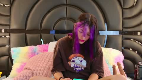 Allicia online show from 10, 1, 2025