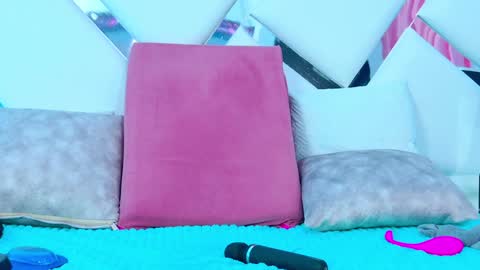 Allicia online show from 19, 1, 2025