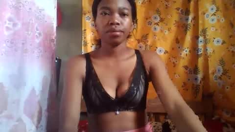 Snapshot of alliciax632770 chatting on 24, 11, 2025 alliciax632770 online show from 24, 11, 2025