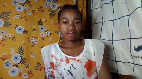 Snapshot of alliciax632770 chatting on 1, 12, 2025 alliciax632770 online show from 1, 12, 2025