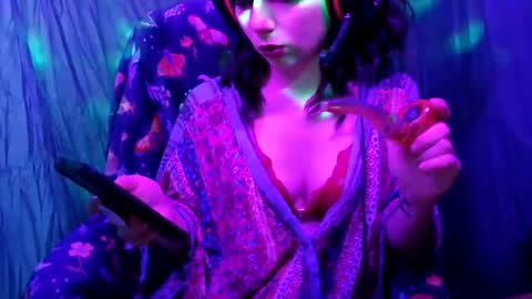 alliebells1 online show from 16, 1, 2025