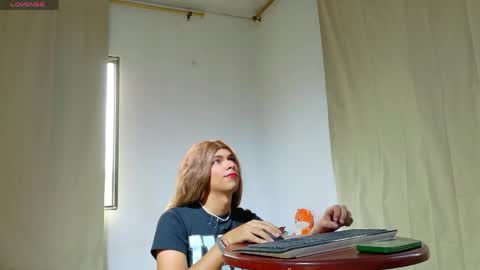 Snapshot of alliison_foxx chatting on 25, 4, 2026 Alliison Foxx online show from 25, 4, 2026