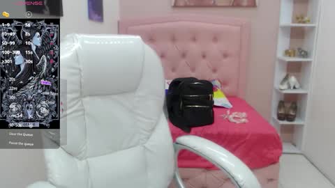 Snapshot of allison_garcia chatting on 14, 11, 2025 ALLISON online show from 14, 11, 2025