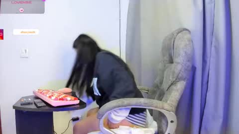 Snapshot of allison_love chatting on 3, 2, 2026 allison online show from 3, 2, 2026